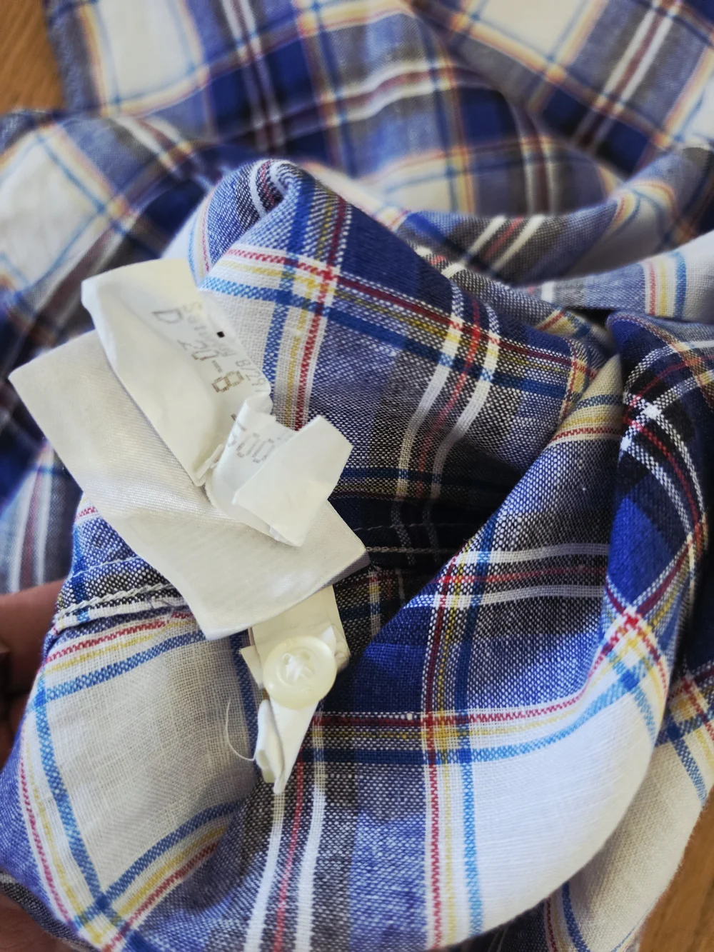 Banana Republic Blue and White Plaid Short-Sleeve 100% Linen Shirt Size M